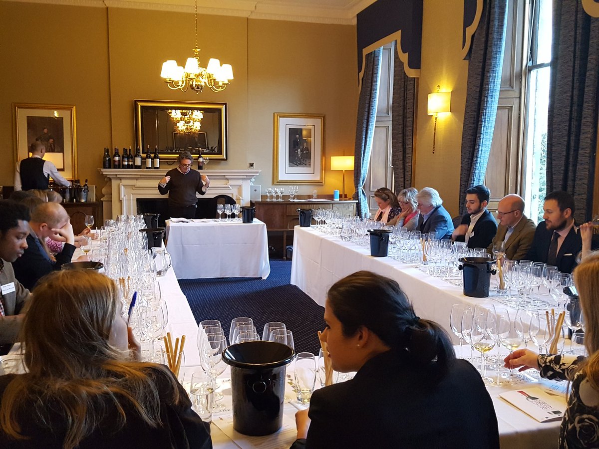 WineEventsScot's tweet photo. 2nd #wine masterclass #BorsaVini with engaging audience of #winelover enjoying #wines @EnotriaCoe @liberty_wines @Bacco_Wine  #edinburgh https://t.co/V6FsnOPDcH