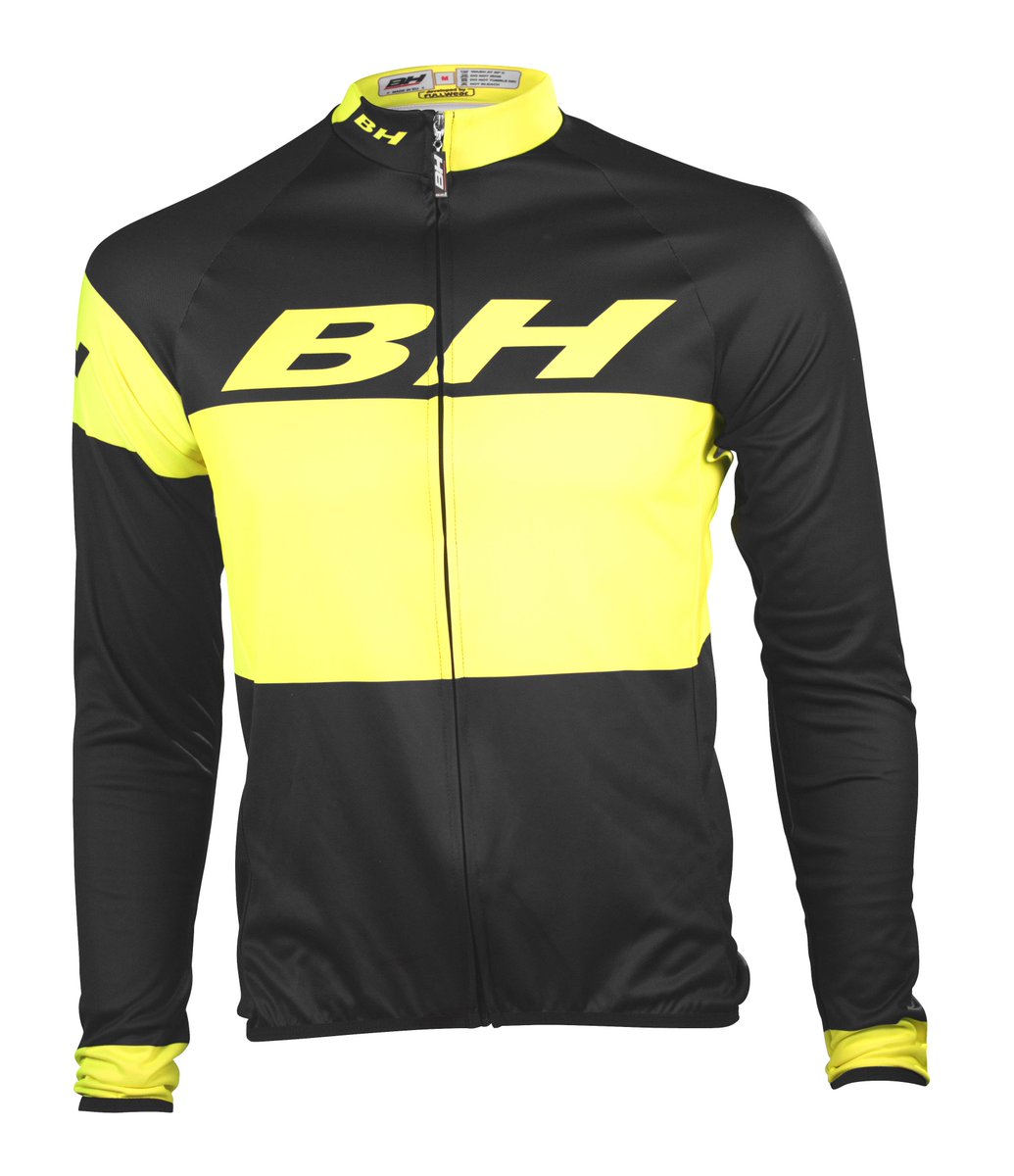 BH_Bikes's tweet photo. Listo para la nueva temporada? Sientes los colores BH? Ahora puedes equiparte con ellos. https://t.co/cd0b3Yau1X
#megustalamoda #fashionista https://t.co/IV7JvsdZ9g