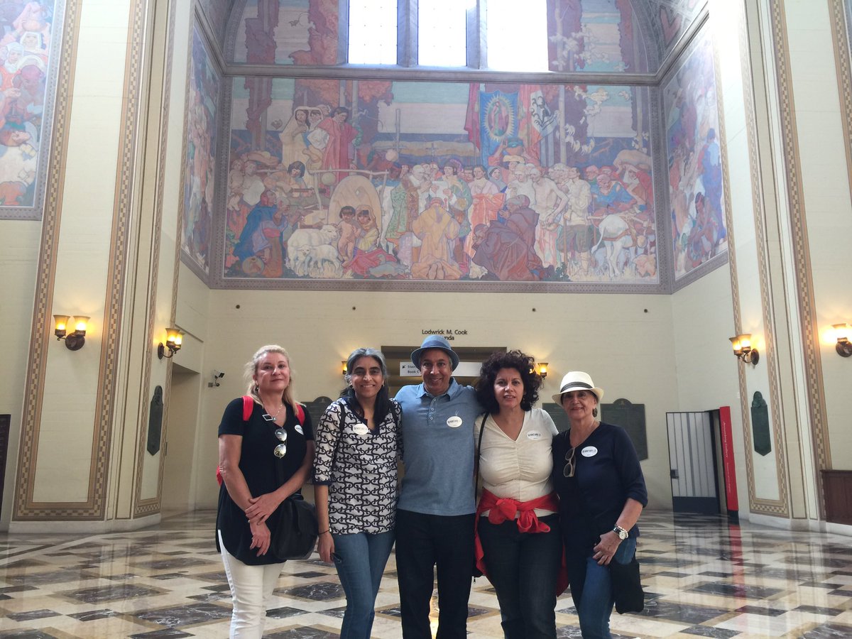 LAWalkingTours's tweet photo. The Western Canadians Meetup group joined us this past Sunday on the Downtown Architecture tour! #DTLA #dtlatours #LACentralLibrary https://t.co/tJe46jpqTJ
