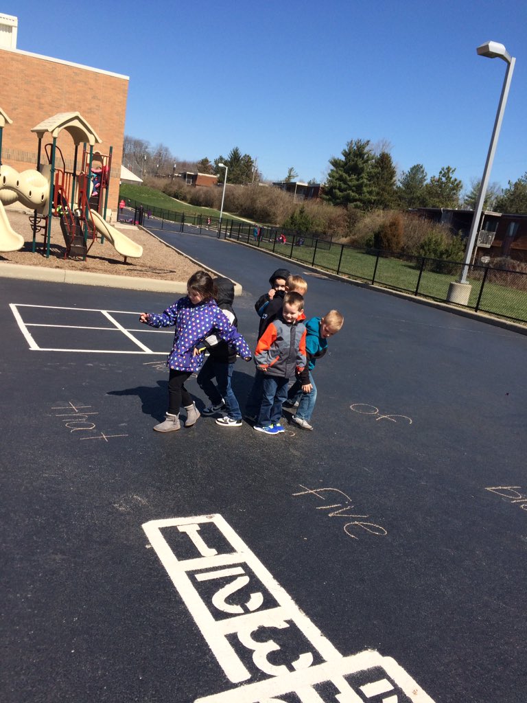 StPierreKinders's tweet photo. Sight word practice on the playground! @WTBobcats https://t.co/TjUI0abkJB
