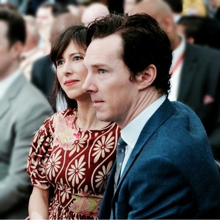 siIverskyy's tweet photo. sophie skończyła 39 lat
ben w lipcu 41 lat
christopher 2 lata
2 dziecko się (u)rodzi
2017
#BenedictCumberbatch #hunterbatch #sophiehunter https://t.co/I1ArMQKWJ2