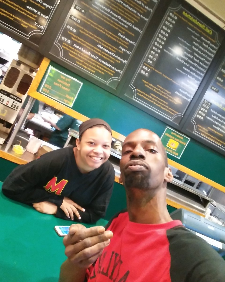 HypeHizzle69's tweet image. Me and my sis, co-worker and @MarylandCheer Superstar @ashleytrowberry, swaggin&apos; &amp;amp; coordinatin&apos; @BagelPlaceCP  #SpiritSquad #CalmDownRob #Ok