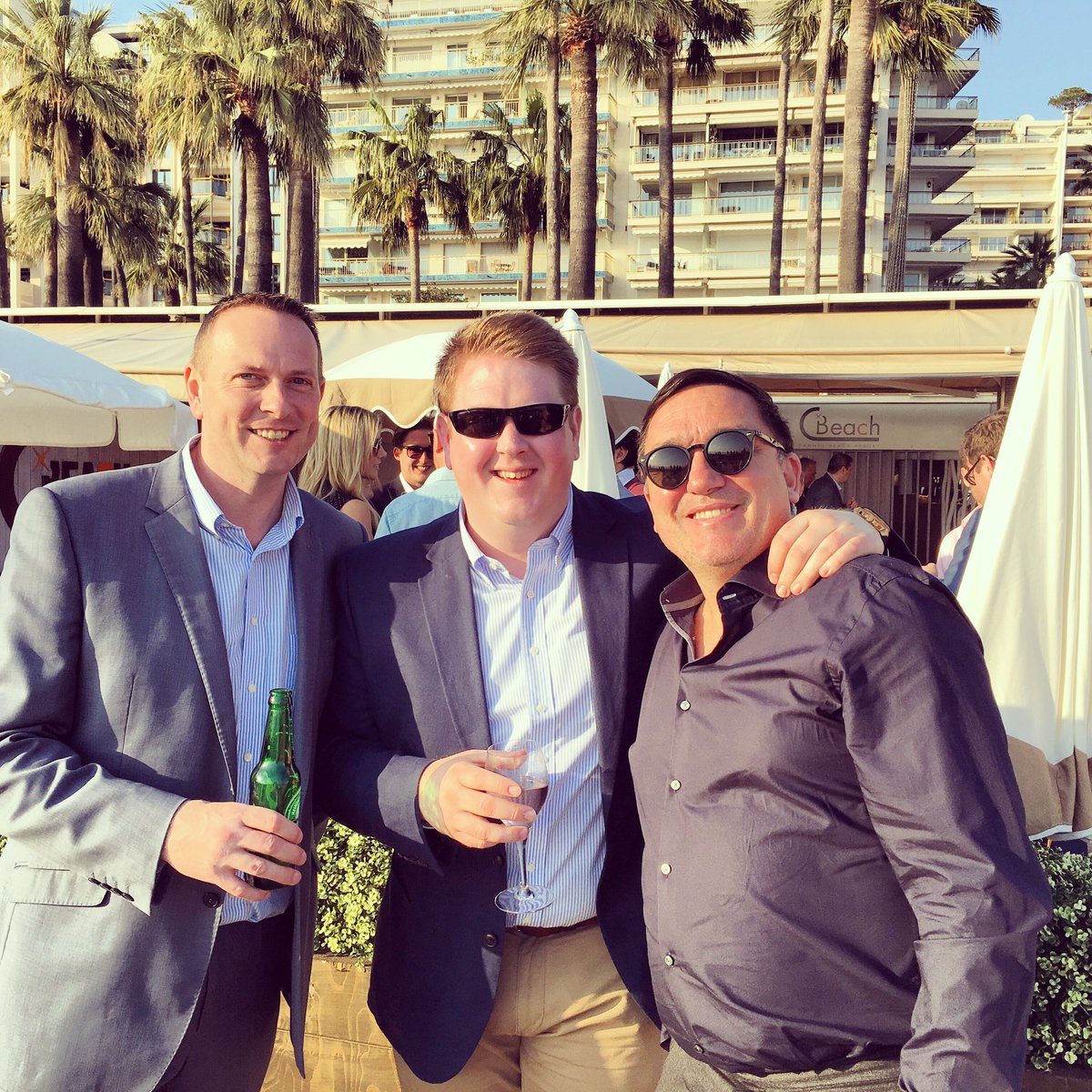 RobertMulligan5's tweet photo. On the beach at Bmor drinks with @Keystone_Law @STUK_ltd https://t.co/uEpnYf5KrU