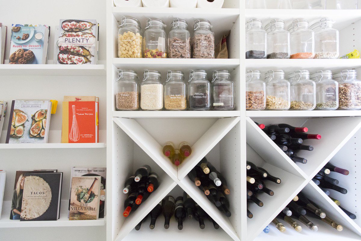 CalClosetDallas's tweet photo. A smart #pantry design we created with our friends @neatmethod that looks like a store (via @thekitchn): https://t.co/anyFzNkFan https://t.co/c0xOVUimKl