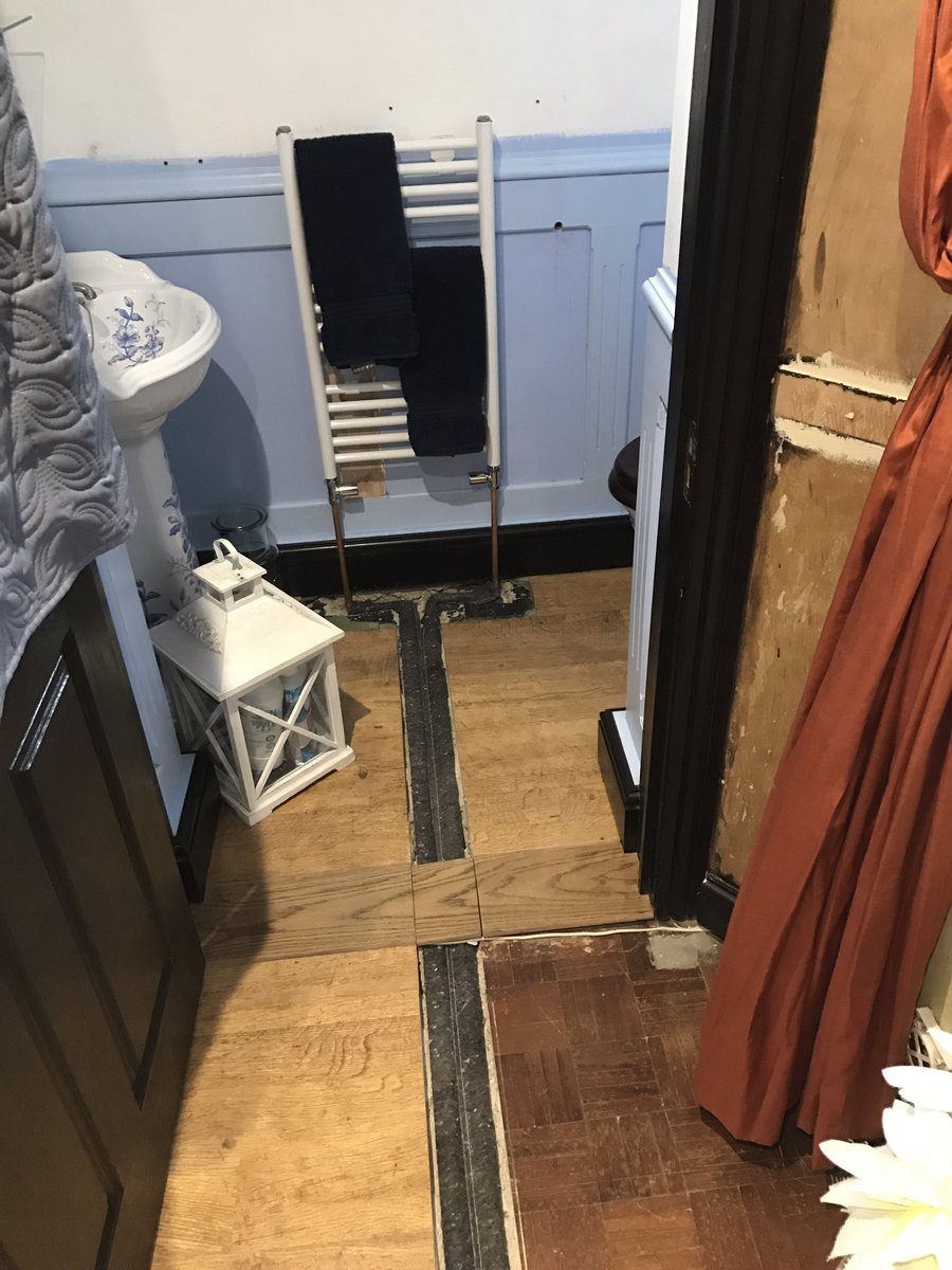 jrbheating's tweet photo. Full installation completed replacing an old 1 pipe system and installing a @vaillantuk 825 👍 with help from @NicolHeating https://t.co/FqeT1qsEwj
