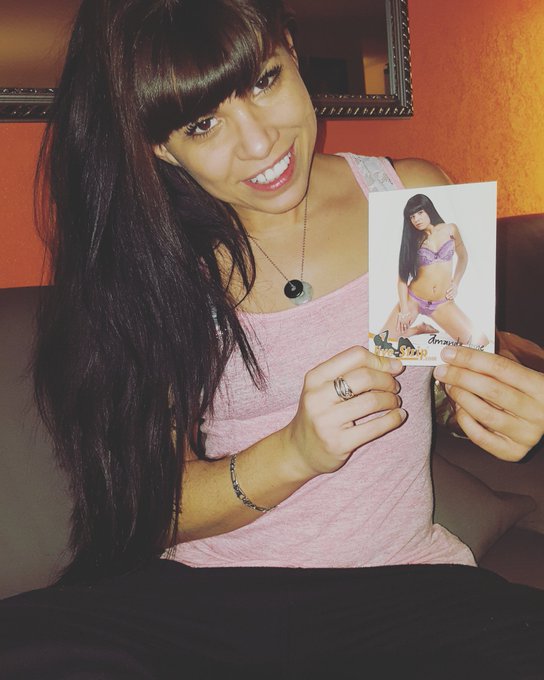 Wow habe wieder Anfragen f&uuml;r Autogrammkarten 😍 Hier sind sie 😙 freue mich immer wieder auf neue Fans<a href="/tag/sundayfunday"class="tags"><span>#sundayfunday</span></a><a href="/tag/asse"class="tags"><span>#asse</span></a><a href="/tag/kissmeagain"class="tags"><span>#kissmeagain</span></a>