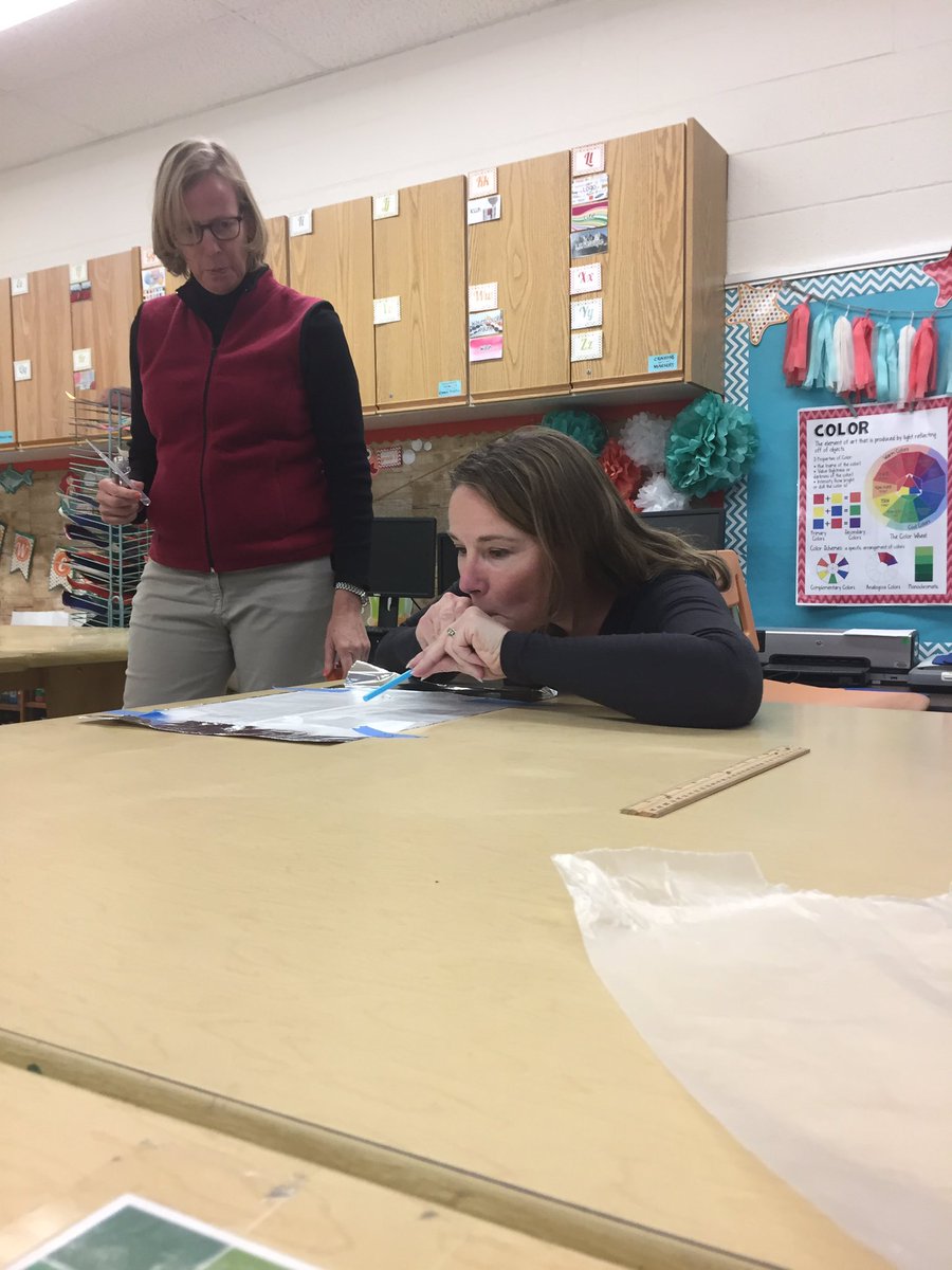 khill_lcps's tweet photo. STEM PD @emerickelem1967 Teamwork makes the dreamwork! @MrsJ_Raymond @rayers072159 @HaddockDawn #stem #competition #neverstoplearning https://t.co/8qtddNG313