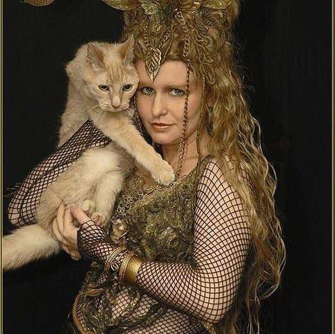 binaryfuzz's tweet photo. Rupert was our gayest cat! @TheCFergShow #WeRTheNumber2 #WeRThe#2 https://t.co/1c2tSZDzne