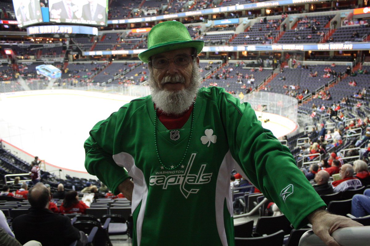 Capitals's tweet photo. ☘️!! #CapsGoGreen #ShamRockTheRed https://t.co/ajHubDjYC9