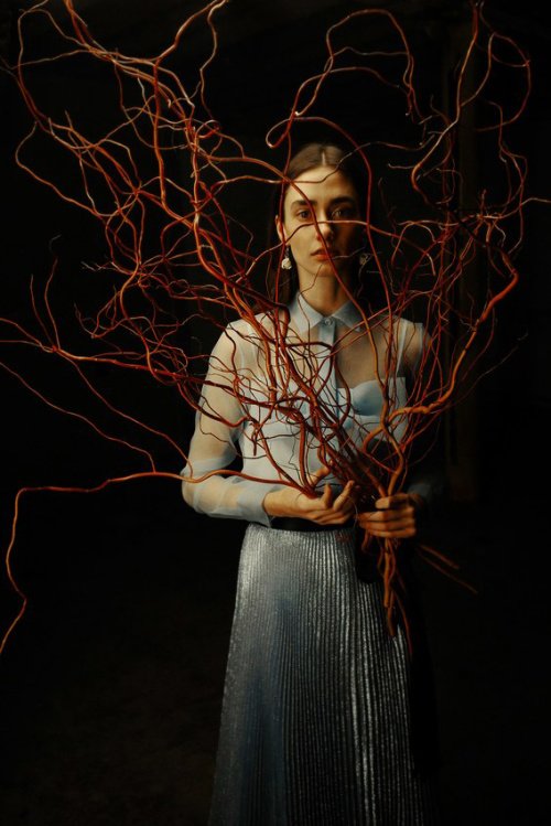 MyFashBlog's tweet image. Christopher Kane x Disney &apos;Beauty and the Beast&apos; Clothing Collection bit.ly/2nfg3xq