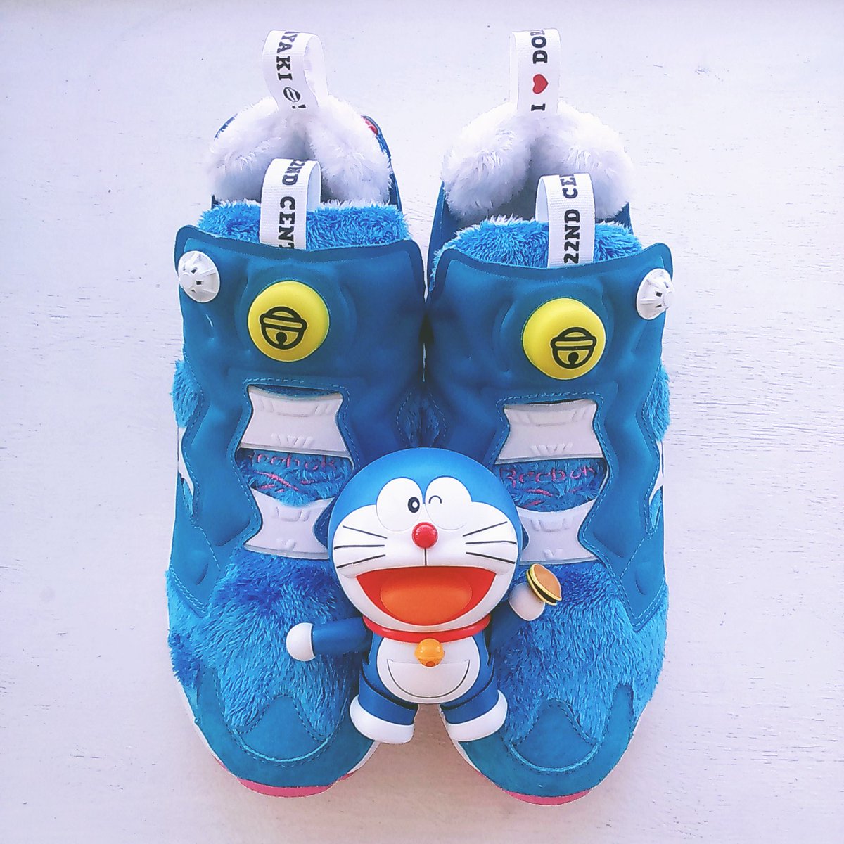 doraemon reebok