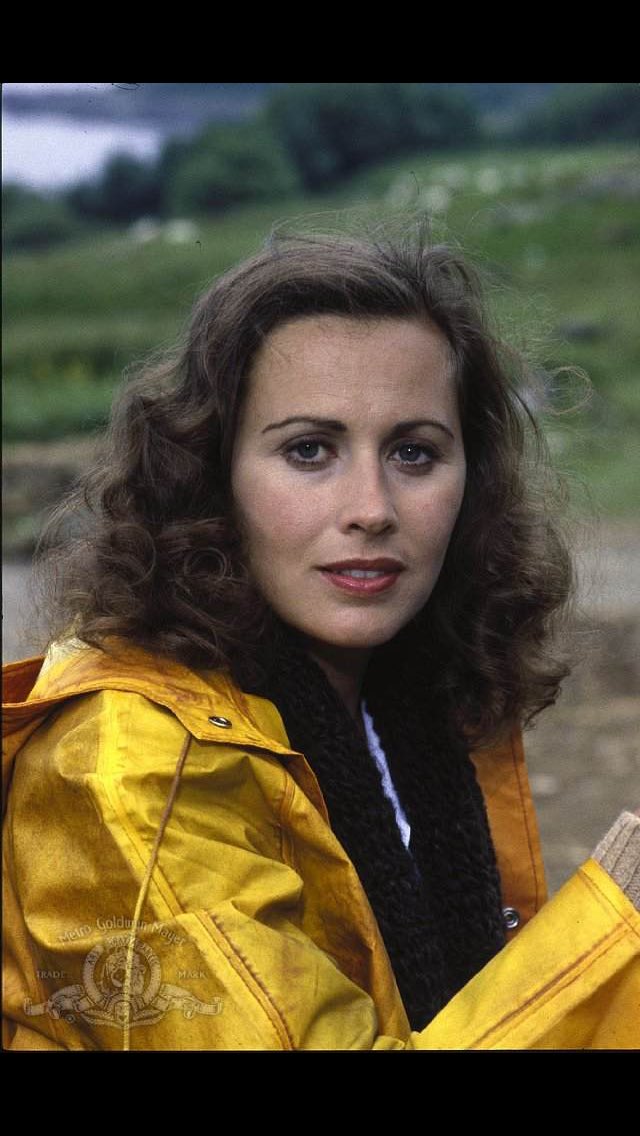 Happy birthday Kate Nelligan (1950). 