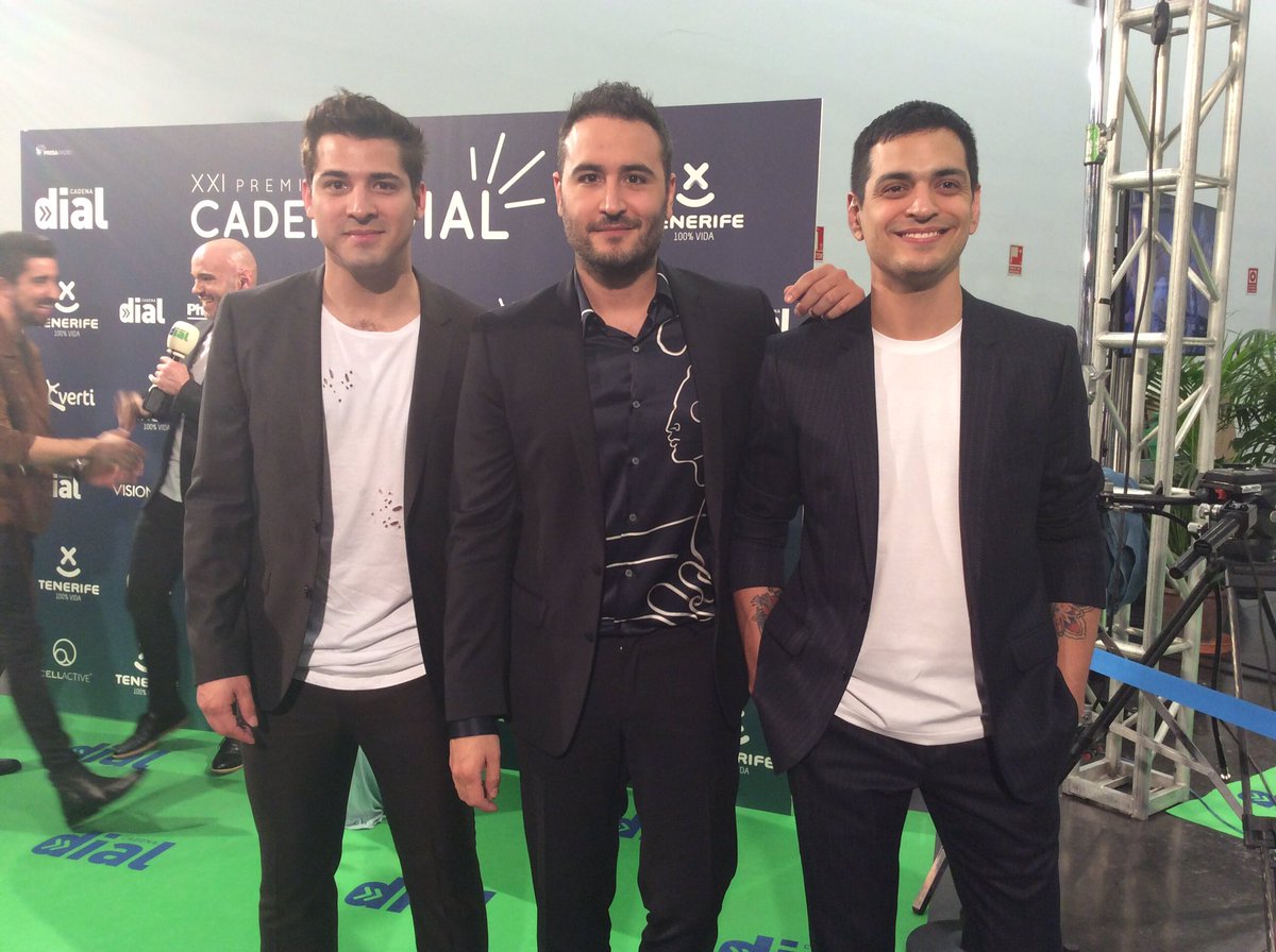Cadena_Dial's tweet photo. #PremiosDial @ReikMx guapoooos https://t.co/xwvTiqs4ci