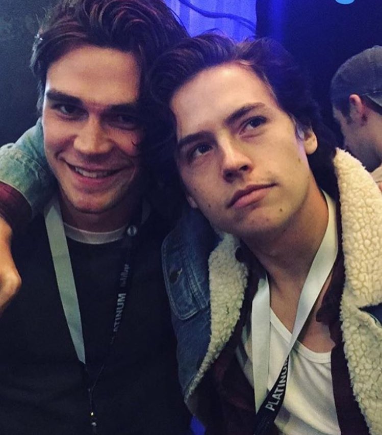 RtMummy's tweet photo. KJ Apa and Cole Sprouse https://t.co/GsaZsCH54w