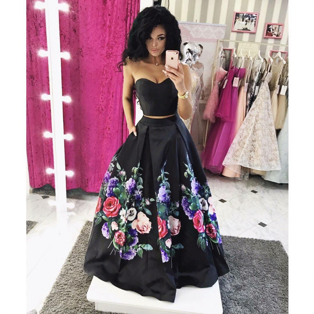 terani_couture's tweet photo. Spring Blooms
Style: 1711P2703
TY @zzvereva
#17SS #RedCarpetReady #SexyPromDress #Prom #PromDresses
#PrettyPromDress #Prom2k17 https://t.co/8R4bJxo6kr