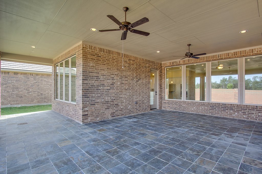 Elegant &amp; livable design in The CrossRoads at Benders Landing. A 3-bed, 3.5-bath patio home with a gorgeous kitchen. bit.ly/4106_EColtShad…