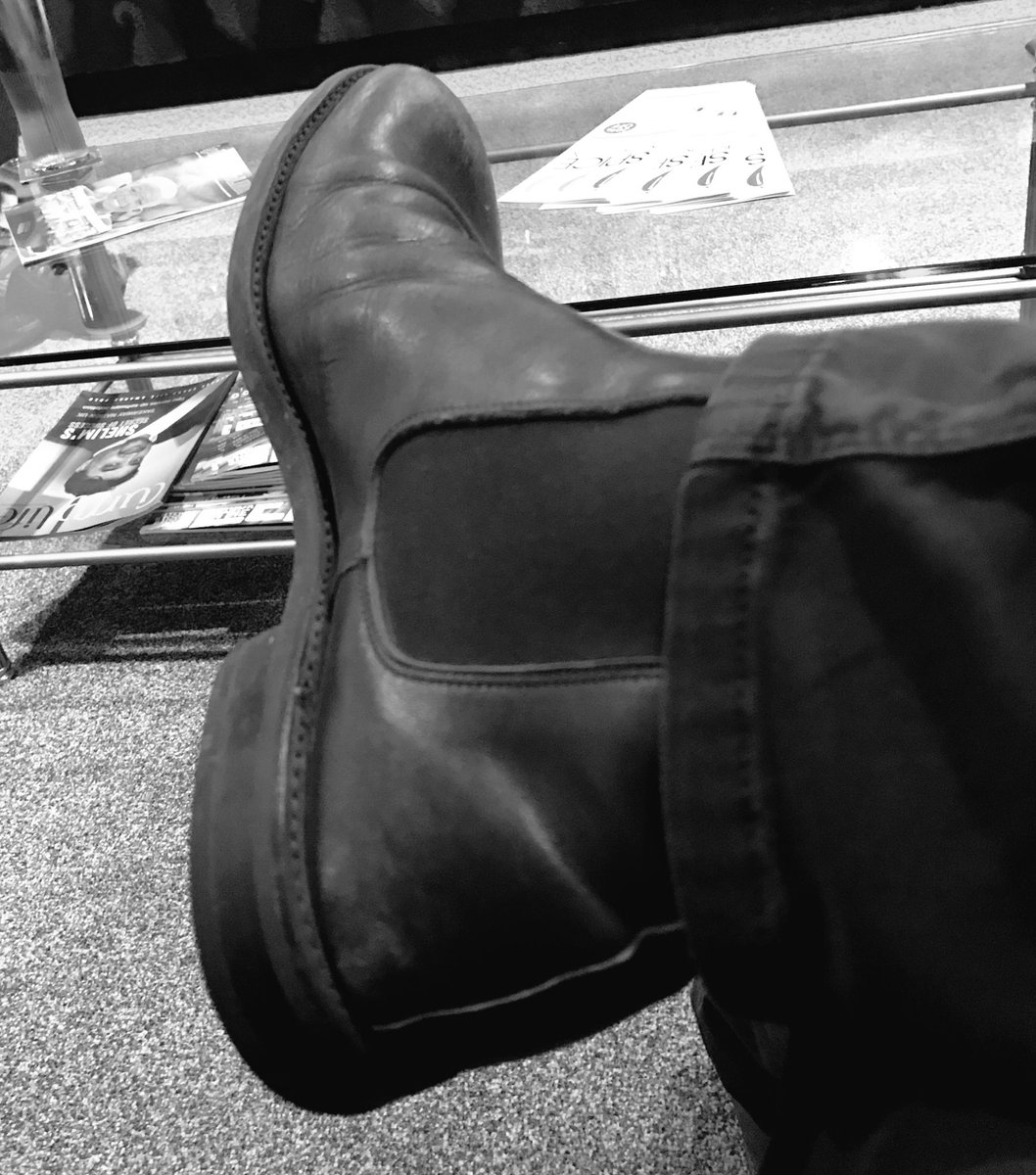 MitchellBryan's tweet photo. My @PeterandPorter Chelsea boots still going strong a year on. Best boots I've owned. https://t.co/IKe5Z5hKcS