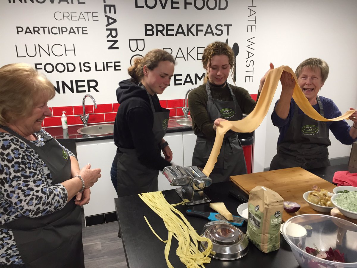 RellisRoger's tweet photo. Our cookery classes are great fun, informative and tasty!!! #Foodie #ware #Hertford #Hertfordshire #lovefood https://t.co/tqbo6Vyt4h