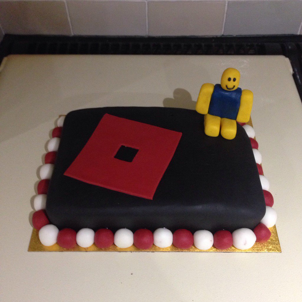 Justin Kite On Twitter Jacobs Roblox Cake Is Finished Ready For