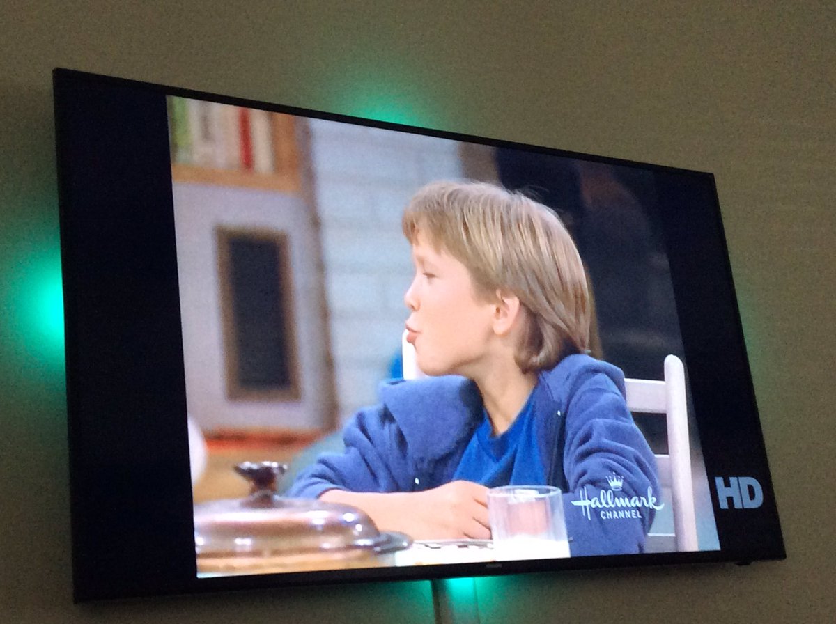 luvingthings's tweet photo. spent most of my afternoon watching home improvement 😎😎 https://t.co/w0ddk3A2aP