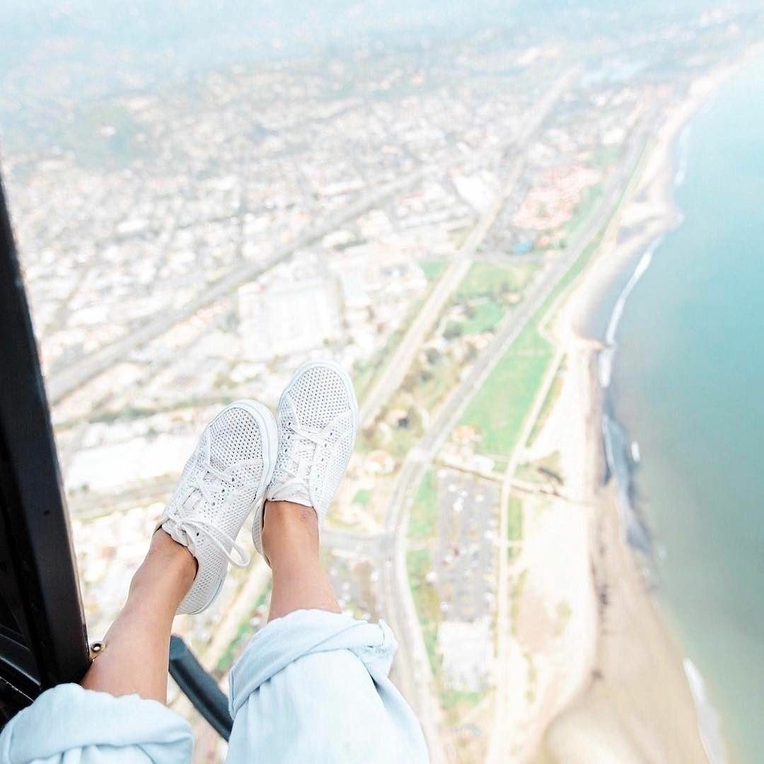 sbhelitours's tweet photo. ππ π» Yes Please π#feetinthesky #headintheclouds #OptOutside #Fly @sbhelitours 805-845-4500 be #adventurous #SantaBarbara π #805 πΈ @carlymask https://t.co/IGH7l5PnaI
