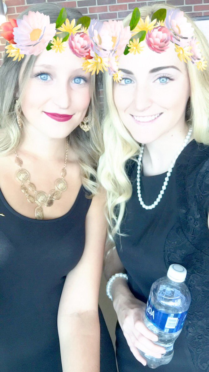 allierush9's tweet photo. Happy 21st Birthday to the gorgeous @put_aCOURk_iniT !! 💕🎉🍷 https://t.co/Bcb3qt4caL