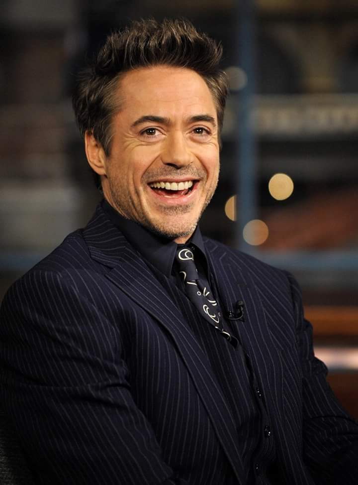HeleenWolf's tweet photo. Always smile bright 😍 #RDJ @GiulsVezzoli @stelovesrdj @ntunde1 @TeamDowney1965 @LudivineErso @athlov @EvaCsalami @DowneyloverJr @BonoxRDJ https://t.co/E9p5Evc9yl
