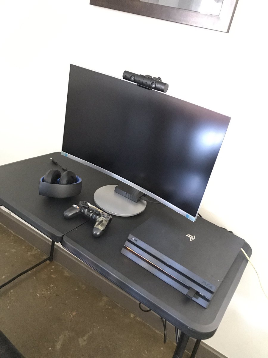 DiabeticStubin's tweet photo. Slowly building a Stream Empire! @Twitch @PlayStation #PS4PRO #SASBROS @SASACTION #SASFORCE1 #samsung #27monitor #PsCamera #headphone https://t.co/S2j8avtQiA