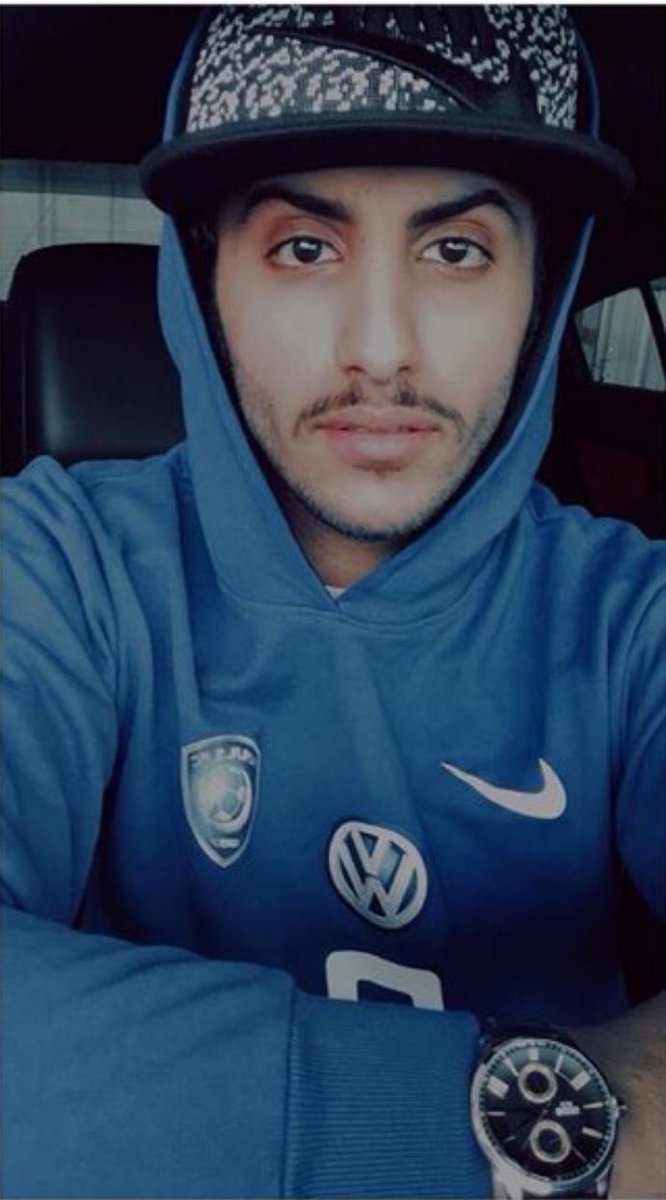 الاعلامي الهلالي صالح القحطاني داخل منافسة نبي فزعتكم جمهورة ناصيكم يازعماء نصف الارض 💙 #الملكي_ثمانين_عام #الهلال