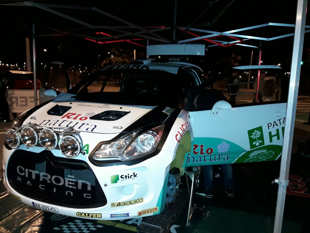 RevistaScratch's tweet photo. Ha caído la noche ya en las asistencias de Córdoba. En imagen otros dos protagonistas: @sergiovallejof y @aresracing03. #CERA https://t.co/BDIWDtfhbJ