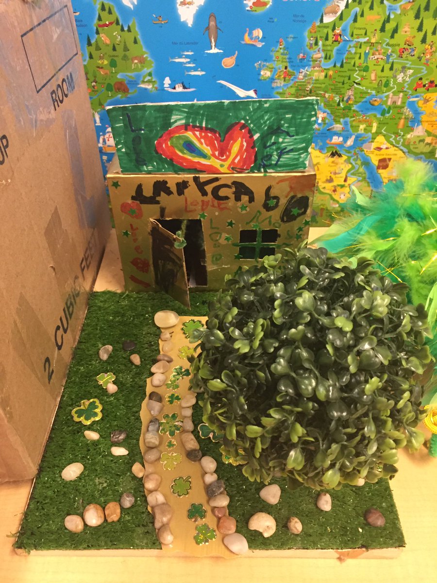 BroxtonPark's tweet photo. Les pièges de lutins, our grade 1 leprechaun traps! #psd70 https://t.co/m3wcJQ23b0