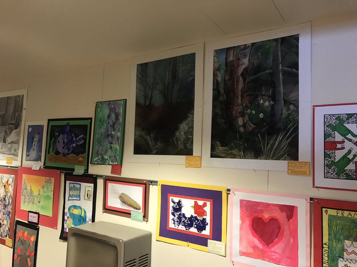 ftgallagher's tweet photo. SASD Youth Art Reception hosted by the IV Public Library,I am so proud of our talented students and our incredible Art teachers. #SASDpride https://t.co/dnZn5ETJsc