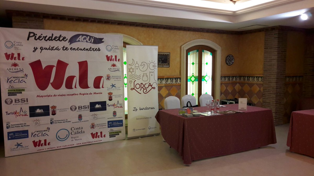 El equipo de Turismo de Lorca presenta en #Almería los grandes atractivos turísticos de #Lorca ante agentes de viajes. #LorcaloBordamos