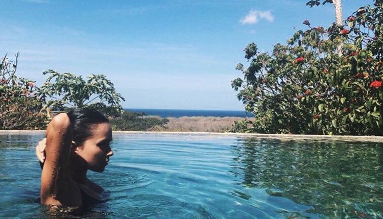 InnaGreece's tweet photo. @inna_ro #CostaRica 💋💋💋 https://t.co/lHaxWe7ASY