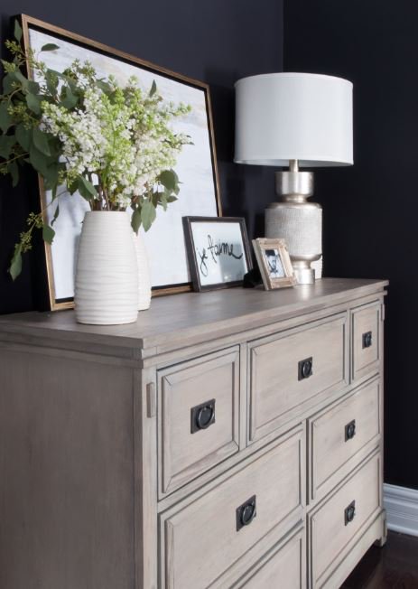 WayfairCanada's tweet photo. For @ByAngelaPrice's romantic retreat, neutral tones, plush pillows, &amp; rustic décor were all musts! https://t.co/n1cv0p0jgr #WayfairRoomover https://t.co/VA9nisShLT