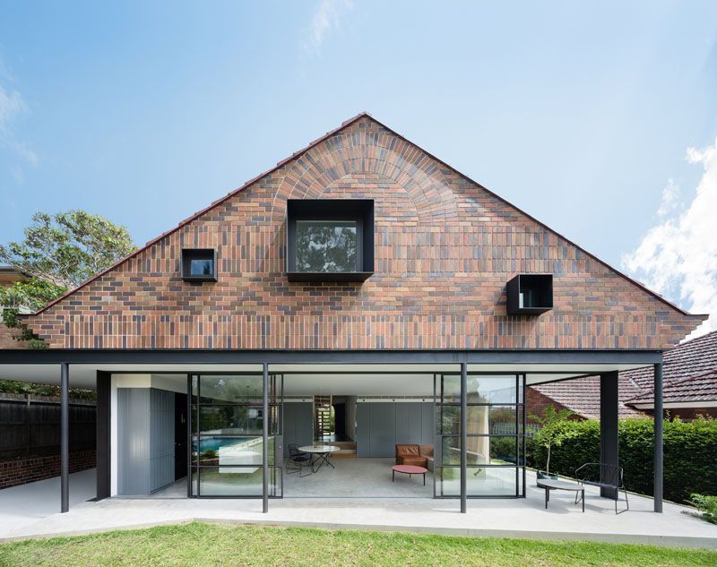 CONTEMPORIST's tweet image. This 1930s Brick Bungalow Received A Contemporary Update  bit.ly/2mz9Dpz

#architecture #interiordesign #australia