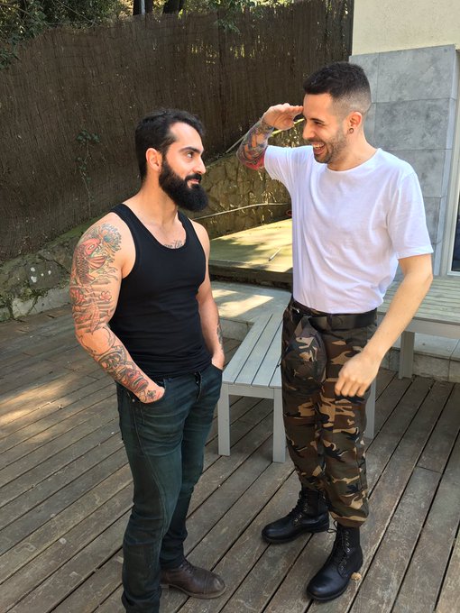 Grabando ayer con @zayas_shows  👮🏻💂🏻&zwj;♀️ https://t.co/LDuHYI7bVM<a class="tags" href="/tag/zayas_shows">@zayas_shows</a>