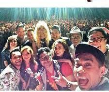 Chariser12's tweet photo. Nakakamiss sila... sana mag sama kayo ulit na kompleto kayo...sana maulit pa itong picture na ito. https://t.co/XaIxdMbUkc