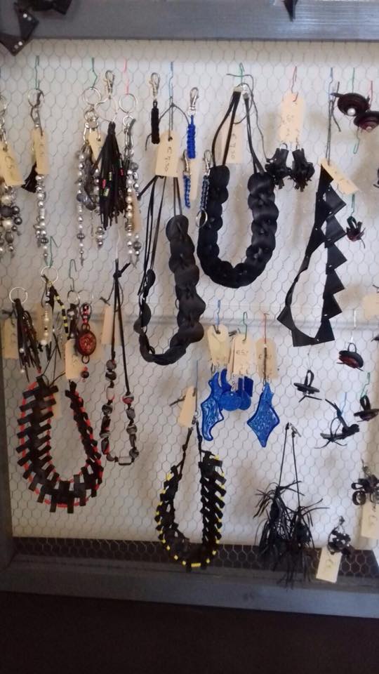 THHArnhem's tweet photo. Wist U dat er sieraden gemaakt worden in het Toon Hermans huis en ze zijn ook nog te koop https://t.co/YdfrBv8sOo