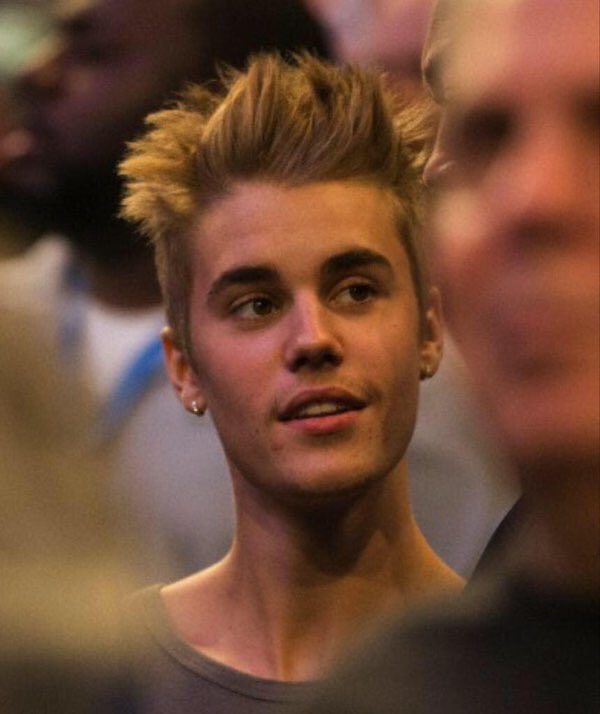 postsjustin's tweet photo. Protect him https://t.co/yeTeG0MhKn
