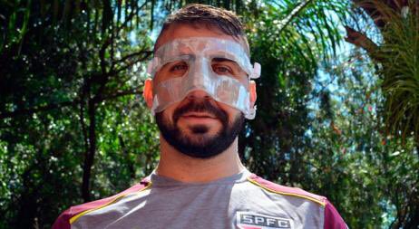 Otrofutbol970's tweet photo. #SeleccionArgentina | Lucas Pratto usará una máscara y estará disponible para la doble fecha de Eliminatorias. https://t.co/wHyPKybymA