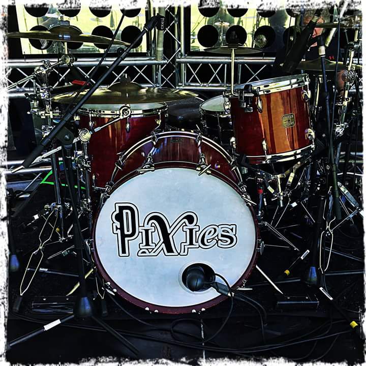 telmoaventurero's tweet photo. #Pixiesforever https://t.co/vvuROnDCmn