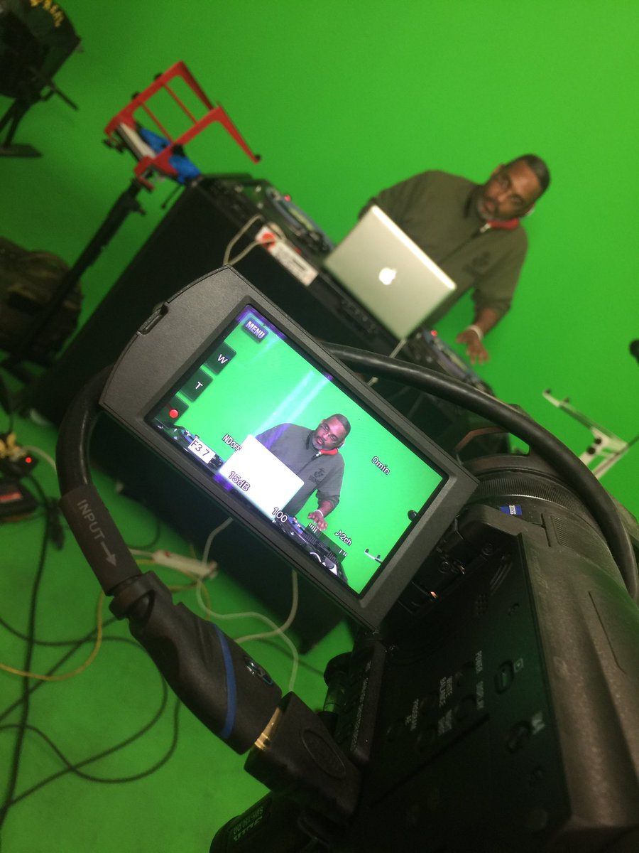 brealtv's tweet image. We are live w @largeprofessor on breal.tv #ExtraP