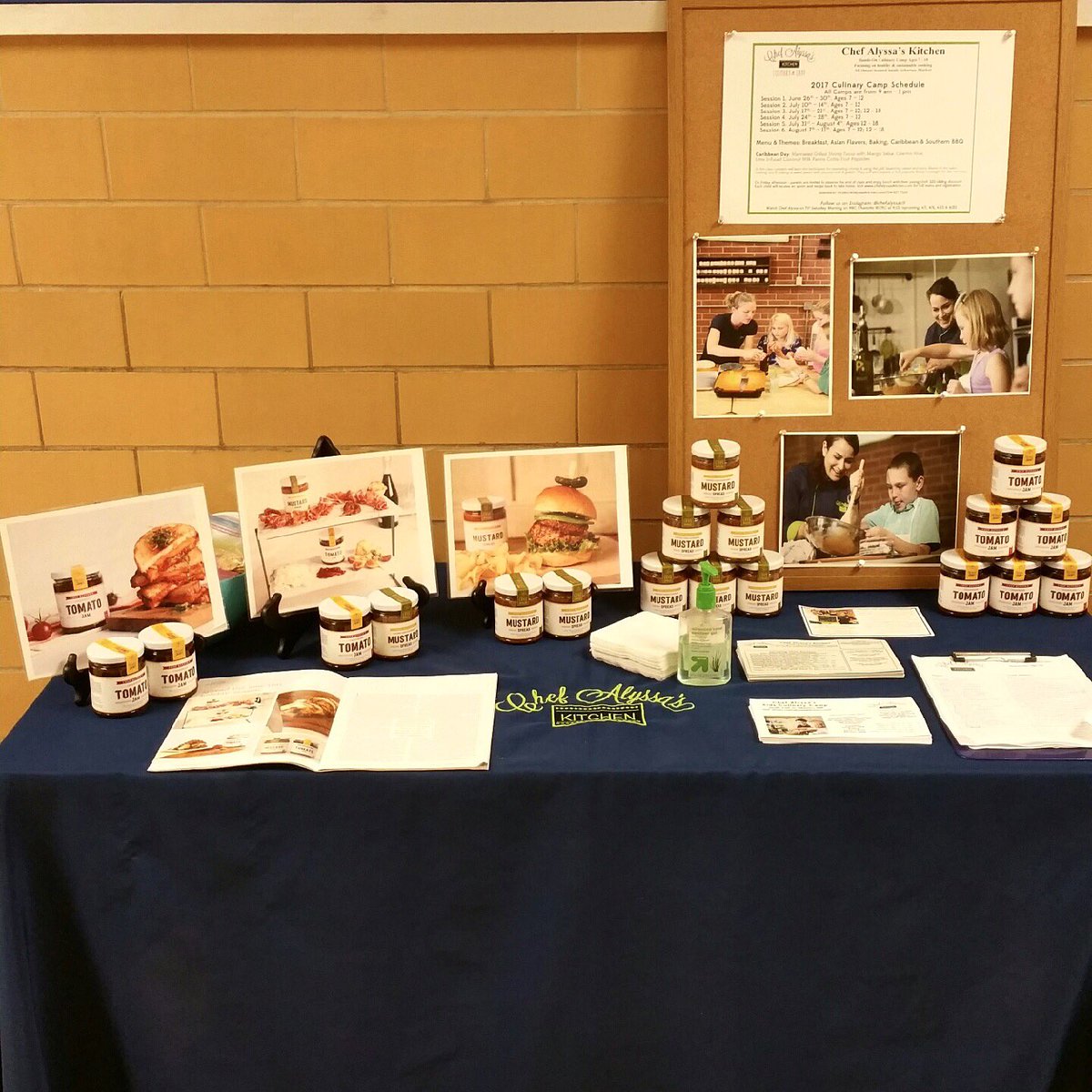 ChefAlyssaCLT's tweet photo. Emily is at the @ChantillyChat for health night talking @ca_spreads and kids culinary camps! https://t.co/ZVmotOF0TJ