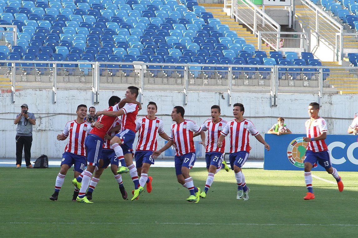 treintamastv's tweet photo. ¡Final del primer tiempo!
Victoria parcial de la Albirrojita
🇵🇾#Paraguay 2 - 0 #Venezuela🇻🇪
R. Fernández, F. Romero(P)
#Sub17Py
#DeportesUno https://t.co/8qCKJXZS6d