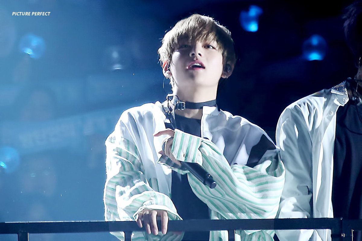 PHKFP_'s tweet photo. • Cause you're my star • https://t.co/RqWV4xAFFs