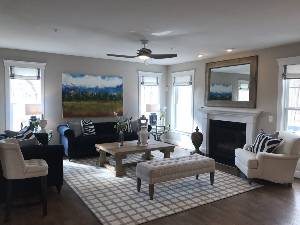 LoveSilverSpoon's tweet photo. A great lunch event in one of the always beautiful @DCBrookfield's model homes! #smarthome #newbuild #amazingbuilders https://t.co/SDu1T8j4Dl