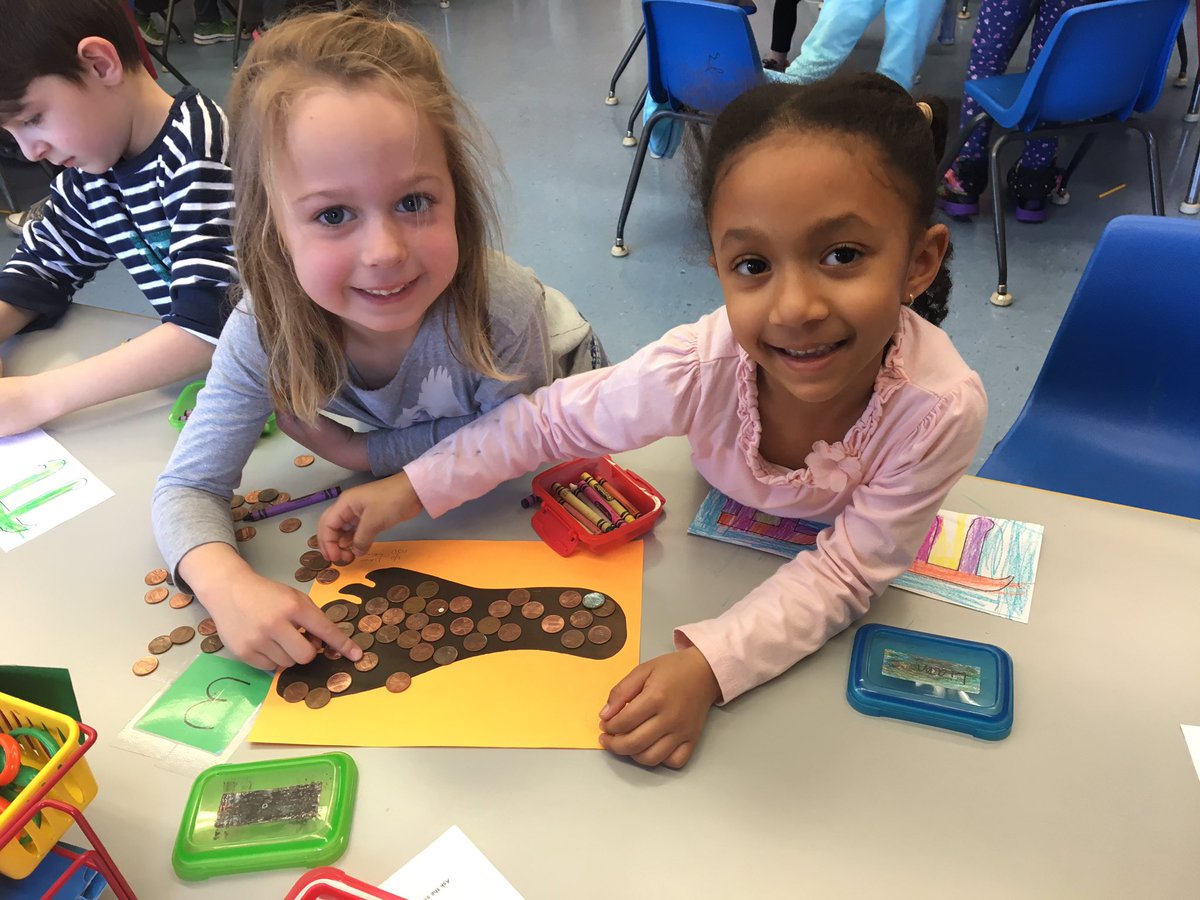 CognettaKylene's tweet photo. Super fun math activities + working together as a team = an awesome Pi Day! https://t.co/vwKDpIgmIg