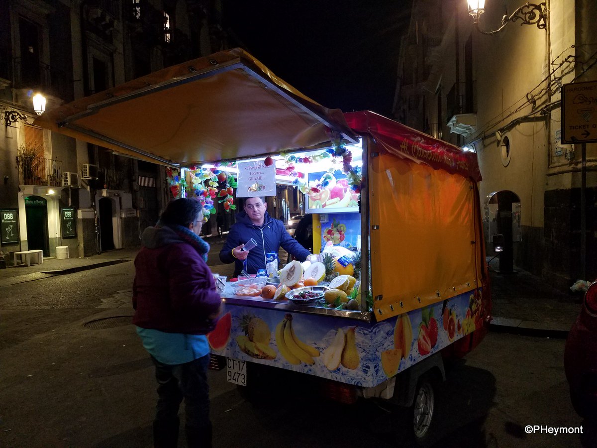 #GumboOnTheGo!    #ttot 

#LateNight #FruitVendor #Catania #Sicily by PHeymont

TravelGumbo!

travelgumbo.com/clip/late-nigh…