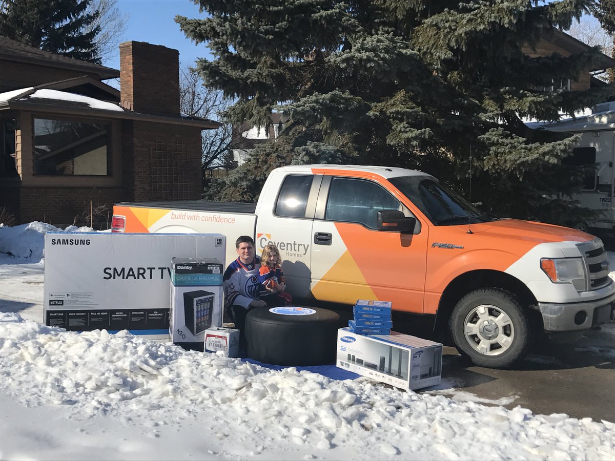 Delivered the <a href="/EdmontonOilers/">Edmonton Oilers</a> FanCave contest winner his prize! TV✔, sound system✔, ottoman✔, pizza✔, cold beer✔! Ready 4 the game tonight!